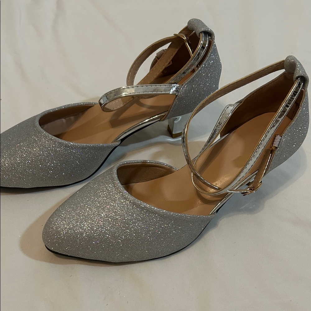 Elegant Silver Glitter Women's Shoes